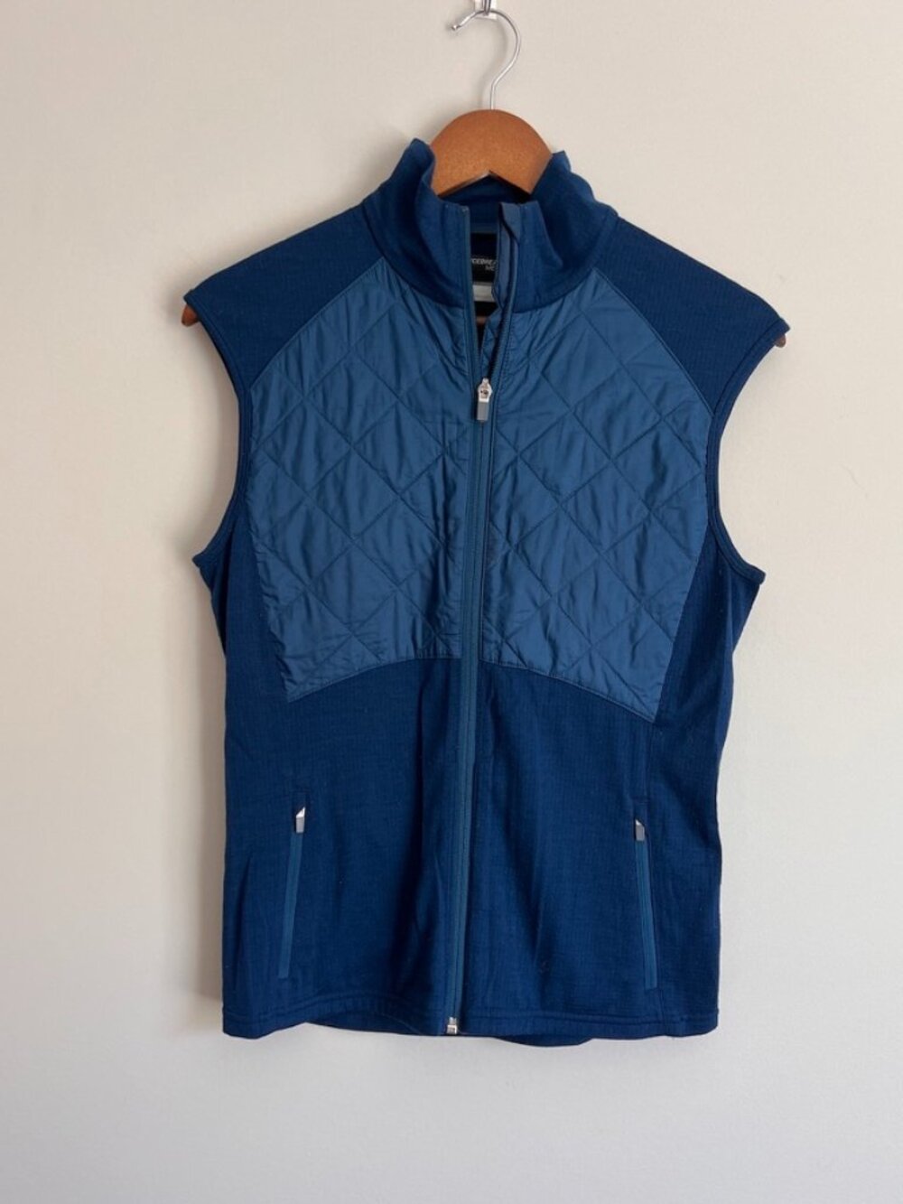 Icebreaker Merino GT Wool Hybrid Quilted Full-Zip Vest Women’s M Blue